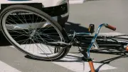 Accident aux Pays-Bas : une voiture percute des cyclistes, trois morts