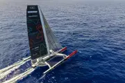 Alexia Barrier espère le départ de la Route du Rhum sur IDEC Sport