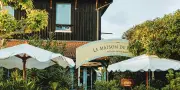 Au Cap Ferret : la Maison du Bassin, une batisse en bois à l'abri des regards