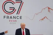 Au G7, Trump affirme son autorité avant le dîner de Versailles