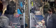 Au Royaume-Uni, les hard-discounters prospèrent sur la crise du pouvoir d'achat