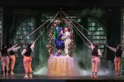 Au Théâtre du Châtelet, les pulsions de vie parisienne