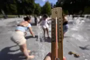Canicule : 54 départements en rouge mardi, 35 en orange