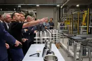 Choose France : les affres d'un écrivain dans les pas du VRP Macron