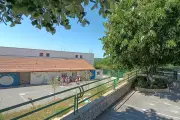 École sans clim : des solutions efficaces contre la chaleur à Saint-Vallier-de-Thiey