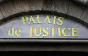 Condamné pour voyeurisme : 2 ans de prison dont 18 mois avec sursis