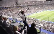 Coupe du monde : les politiques à l'assaut du ballon rond