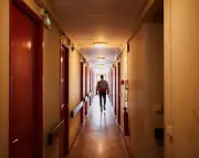 Cour des comptes : optimiser l'envoi des migrants en régions