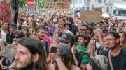 Des milliers de teufeurs défilent à Montpellier contre la répression des rave parties