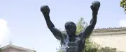 Devant la statue de Rocky, supporters français et irakiens unis avant France-Irak