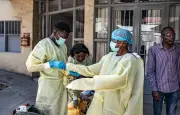 Ebola en Afrique centrale : près de 500 cas confirmés, l'inquiétude monte