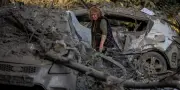 Frappes russes en Ukraine : au moins treize morts, des images choquantes