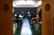 G7 à Évian : 600 bacheliers transportés en bus escortés pour passer le bac
