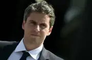 Gabriel Attal face au boulet du bilan gouvernemental