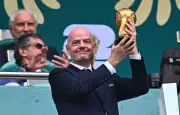 Gianni Infantino se moque de l'Italie et s'attire les foudres d'un député