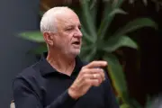 Graham Arnold : l'Australien qui défie les Bleus avec l'Irak
