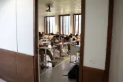 Hélène Dorion, première autrice vivante au bac de français, se confie