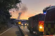 Incendie maîtrisé à Cogolin : un magasin de piscine en flammes, une dizaine de personnes prises en charge