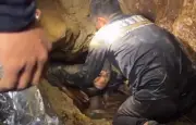 Incroyable survie de cinq villageois piégés dans une grotte au Laos