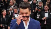 Kev Adams séduit le jury d'America's Got Talent avec un sketch en anglais