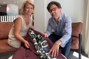 La Seynoise Riviera couture remet le costume sur mesure au goût du jour