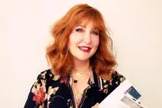 Lucie Castel en dédicace à Antibes pour sa saga Le Pacte des héritières