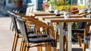 Lyon : un SDF de 56 ans met le feu à une terrasse de restaurant, 160 antécédents