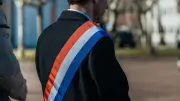 Maire de Clermont-Ferrand porte plainte pour menace de mort après une affiche « mort ou vif »