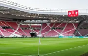 Match amical : une caméra s'écrase sur la pelouse en Hongrie
