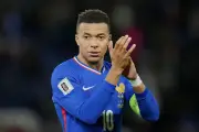 Mbappé éblouit par sa maturité et son talent précoce