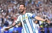 Messi inscrit un triplé et égale le record de Klose en Coupe du monde