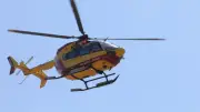 Motard de 45 ans entre la vie et la mort après choc frontal dans l'Hérault