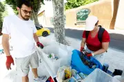 Nettoyage des fleuves côtiers toulonnais par l'association Chercheurs en herbe