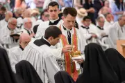 Ordinations d'évêques intégristes : l'Église catholique au bord du schisme
