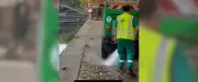 Paris : agent filmé projetant des déchets dans le canal Saint-Martin