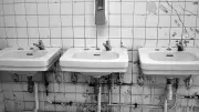 Paris : des parents dénoncent l'hygiène déplorable d'une école maternelle