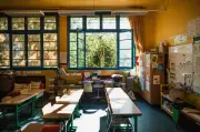 Paris : des parents tirés au sort plongés dans le quotidien des écoles