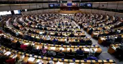 Polémique au Parlement européen autour d'une conférence sur les nanoplastiques