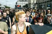 Rennes : des milliers de manifestants pour défendre les free parties