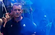 Syndicats policiers manifestent à Paris pour hausses de salaires et moyens