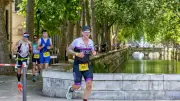 Triathlon Monumental Nîmes : succès sportif mais circulation perturbée, la mairie menace l'avenir
