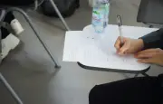 Triche au bac : les confessions d'anciens candidats sur leurs stratagèmes