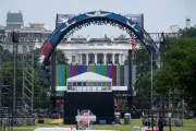 Trump construit une arène de MMA devant la Maison-Blanche