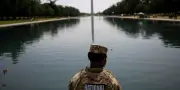 Trump menace de 10 ans de prison contre les vandales de la Reflecting Pool