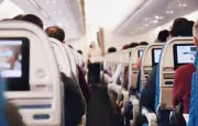 Un passager clandestin arrêté après s'être caché dans les toilettes d'un avion