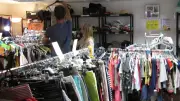 Vide boutique solidaire du Secours populaire à Saint-André-de-Sangonis