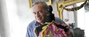 Yves Saint-Laurent : des robes rares exposées au château de Lézan