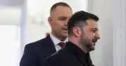 Zelensky perd une haute distinction polonaise après un hommage controversé