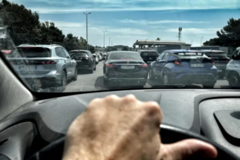 A8: 86% des usagers subissent des bouchons quotidiens, notre enquête