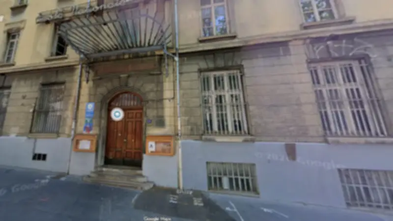 Adolescent canadien retrouvé mort dans un lycée à Lyon